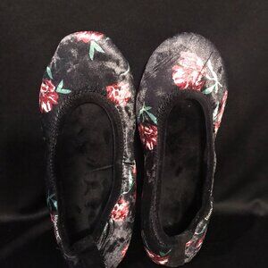 isotoner ballerina slippers